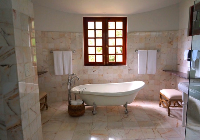 beautiful designed bathrroom with bathtub